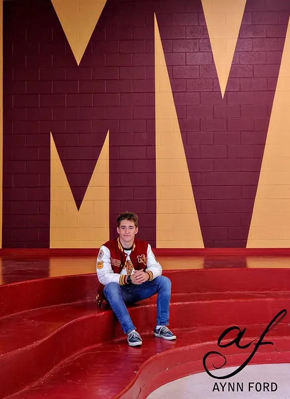 High School Senior photography session by Art With Aynn