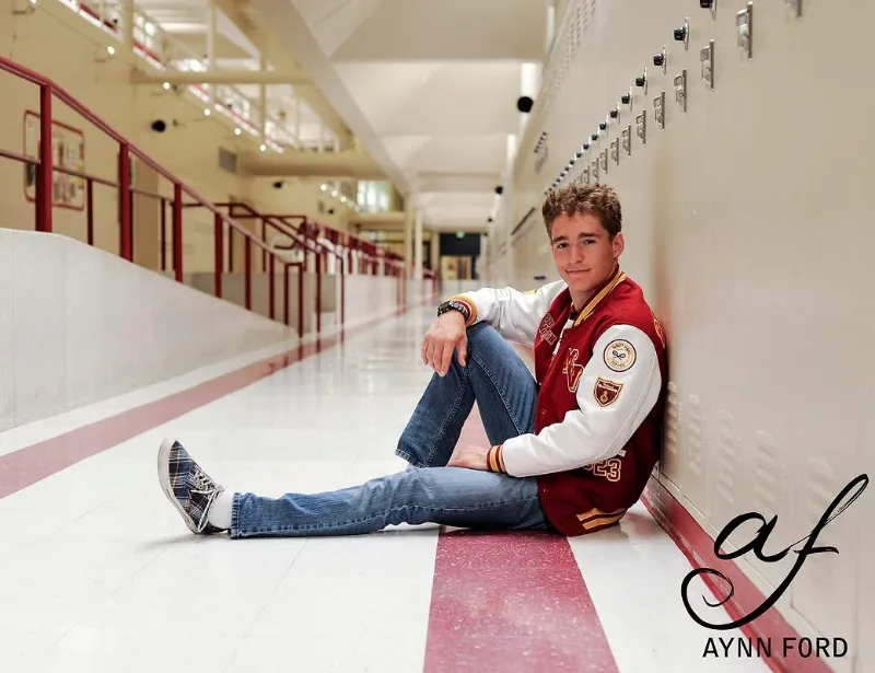 High School Senior photography session by Art With Aynn
